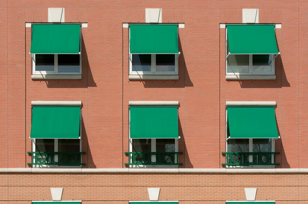 Markiser i Stockholm: Smart solskydd för stadens klimat