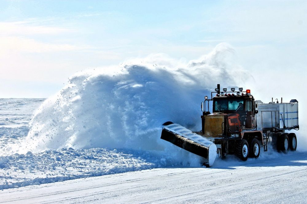 Snöröjning tanum  trygg vinter för både boende och företag